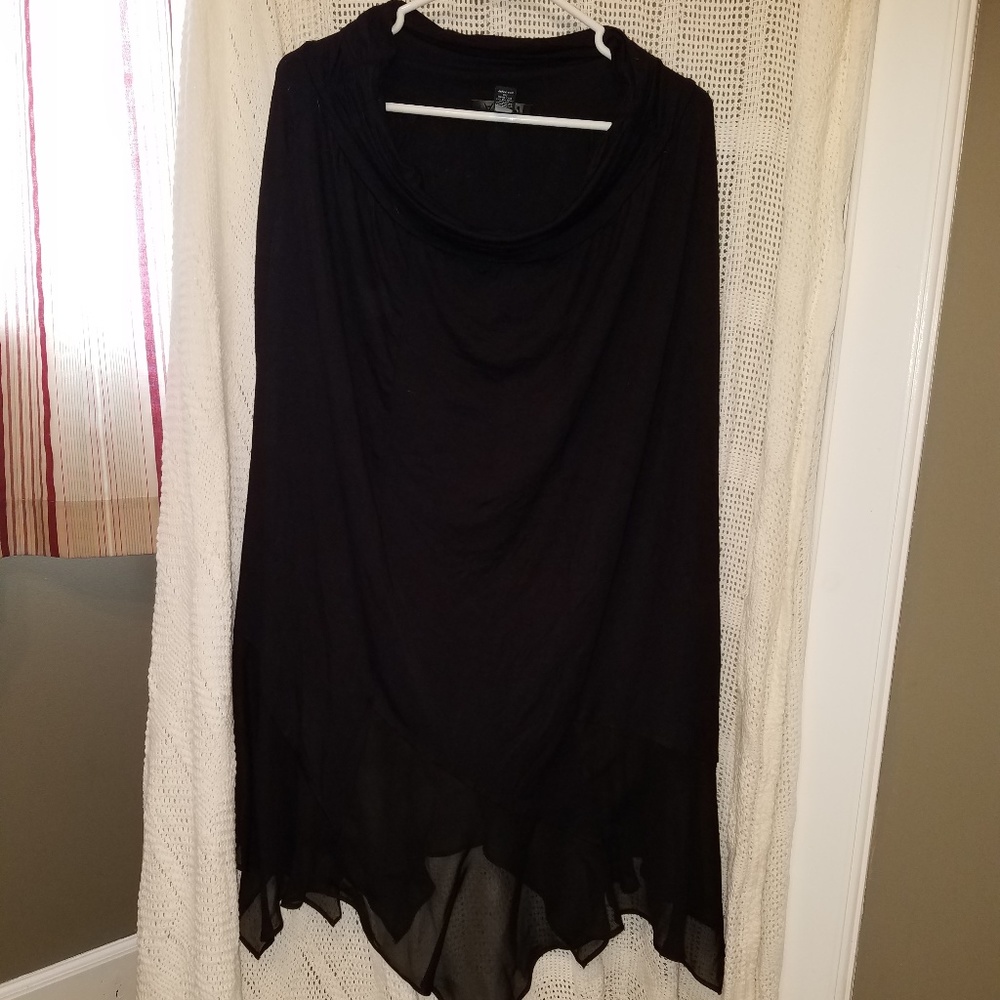 Apt 9 Woman's skirt. Black. Asymmetric hem. XL
